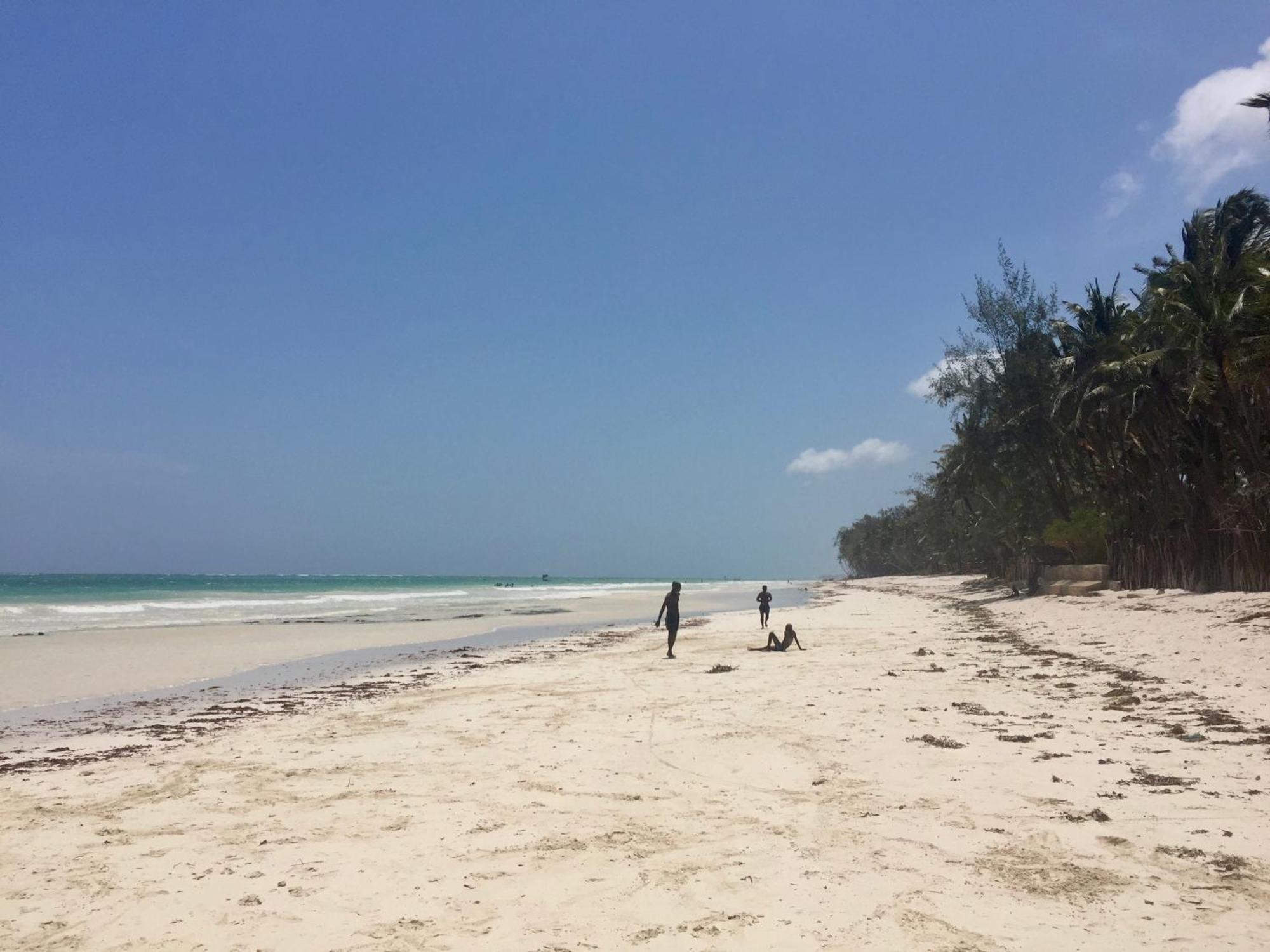 Hotel Footprints House Playa de Diani Exterior foto