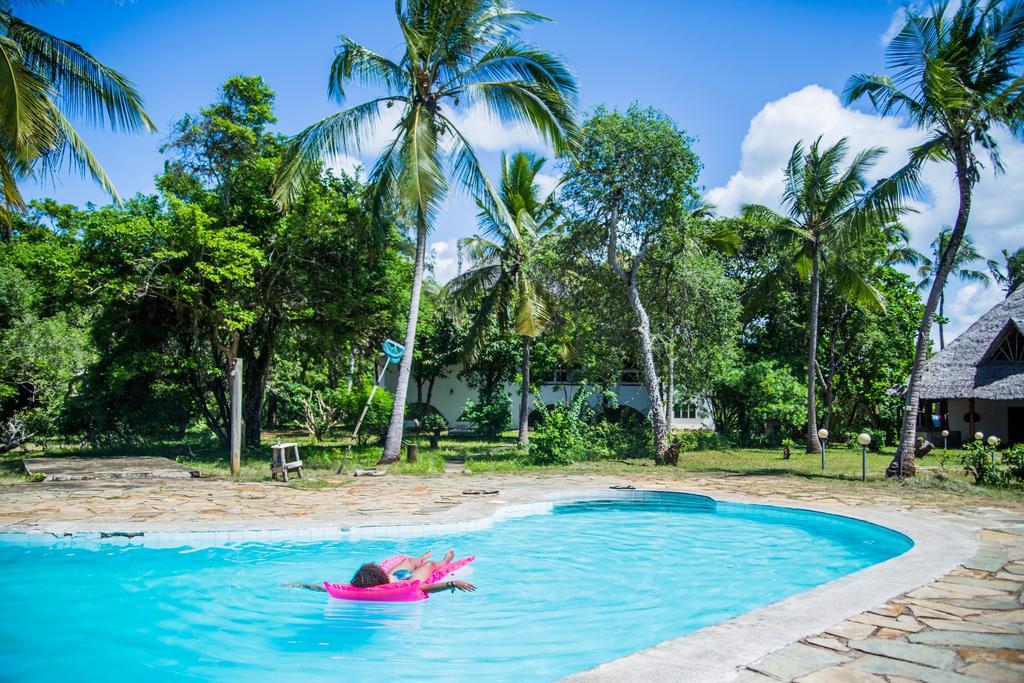 Hotel Footprints House Playa de Diani Exterior foto